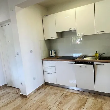 Giovanni Apartments Family Resort Mandre