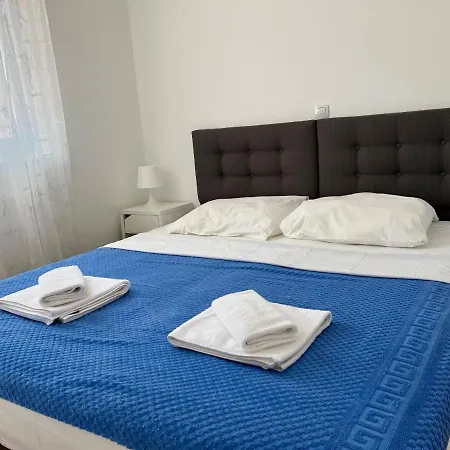 Giovanni Apartments Family Resort Mandre