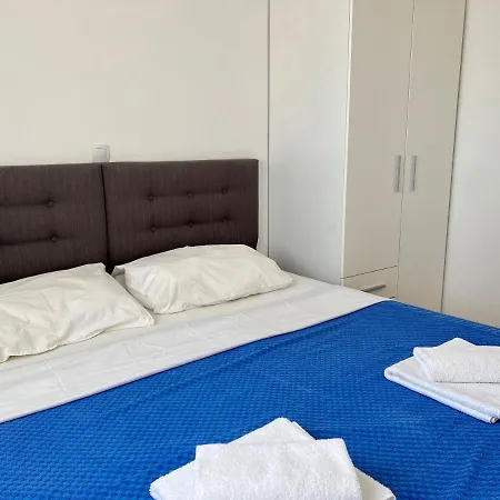 Giovanni Apartments Family Resort Hotel apartamentowy Mandre