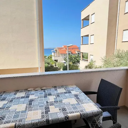 Giovanni Apartments Family Resort Hotel apartamentowy Mandre