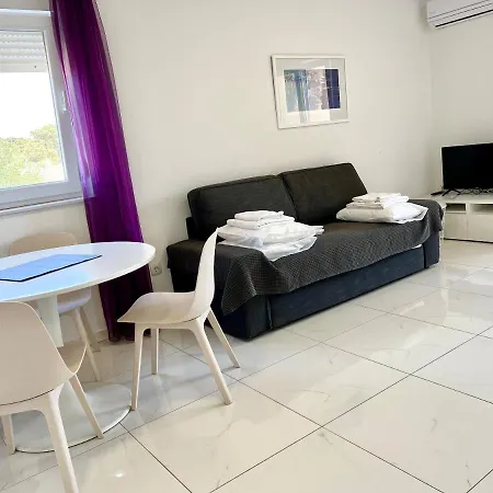 Aparthotel Giovanni Apartments Family Resort Mandre